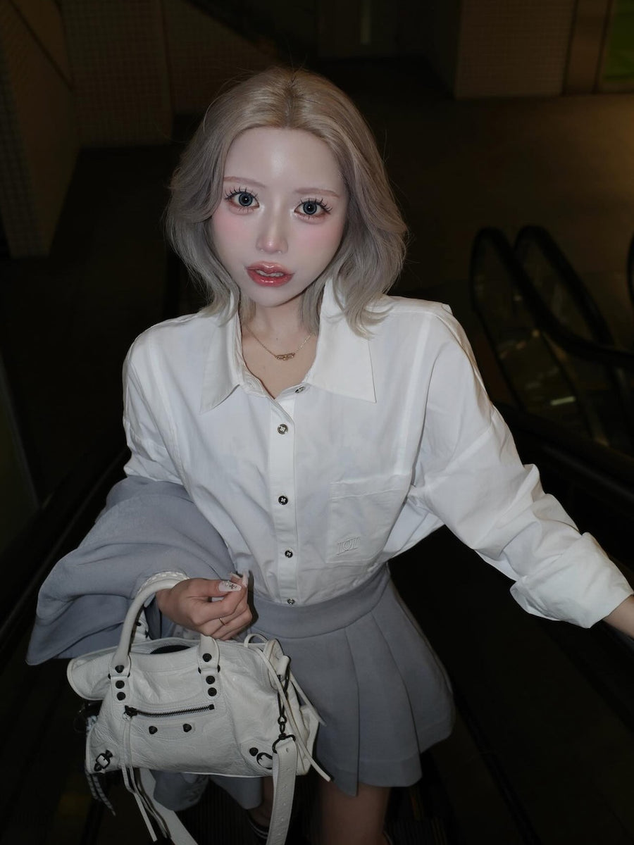 モデル：155cm（着用サイズ：S　着用カラー：WHT）
