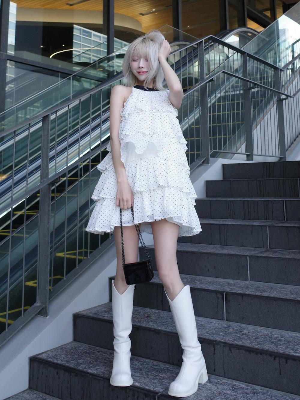 モデル：155cm（着用サイズ：FREE　着用カラー：IVO）