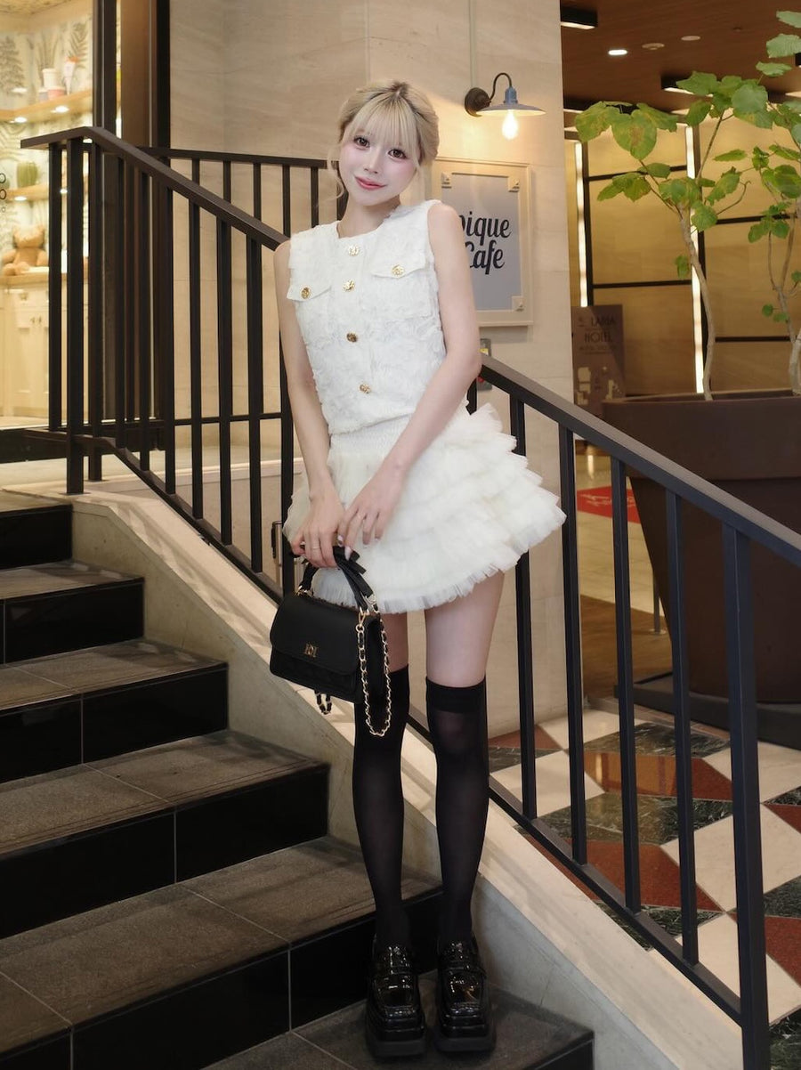モデル：155cm（着用サイズ：FREE　着用カラー：IVO）