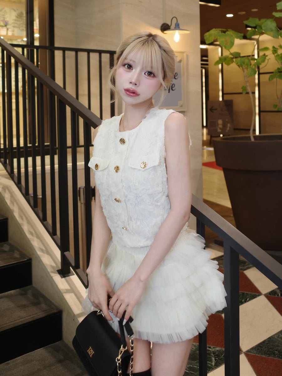 モデル：155cm（着用サイズ：FREE　着用カラー：IVO）