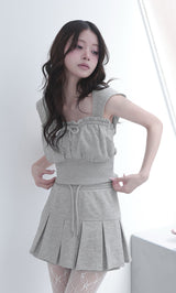 モデル：160cm（着用サイズ：FREE　着用カラー：GRY）