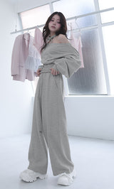 モデル：160cm（着用サイズ：FREE　着用カラー：GRY）