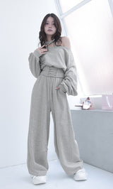 モデル：160cm（着用サイズ：FREE　着用カラー：GRY）
