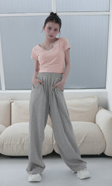 モデル：160cm（着用サイズ：FREE　着用カラー：GRY）