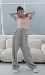 モデル：160cm（着用サイズ：FREE　着用カラー：GRY）