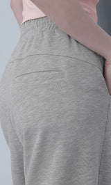 モデル：160cm（着用サイズ：FREE　着用カラー：GRY）