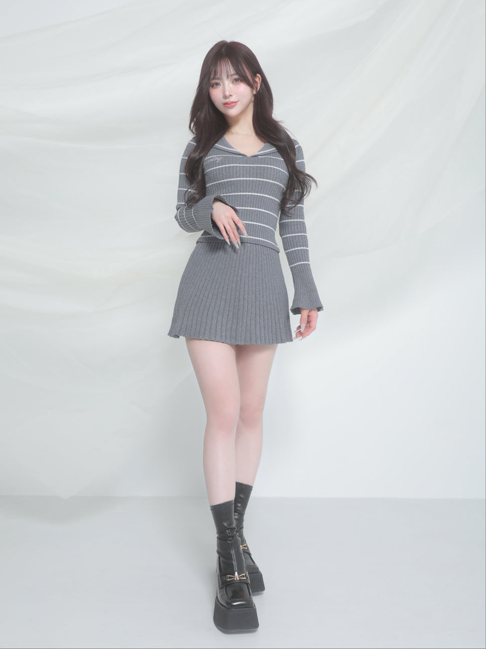 モデル：158cm（着用サイズ：FREE　着用カラー：GRY）