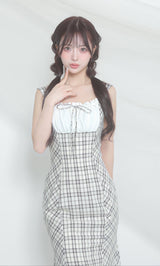 モデル：158cm（着用サイズ：FREE　着用カラー：BLK）
