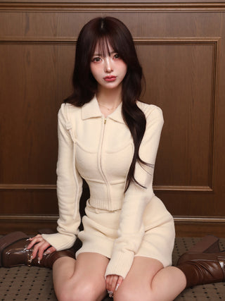 モデル：158cm（着用サイズ：FREE　着用カラー：IVO）