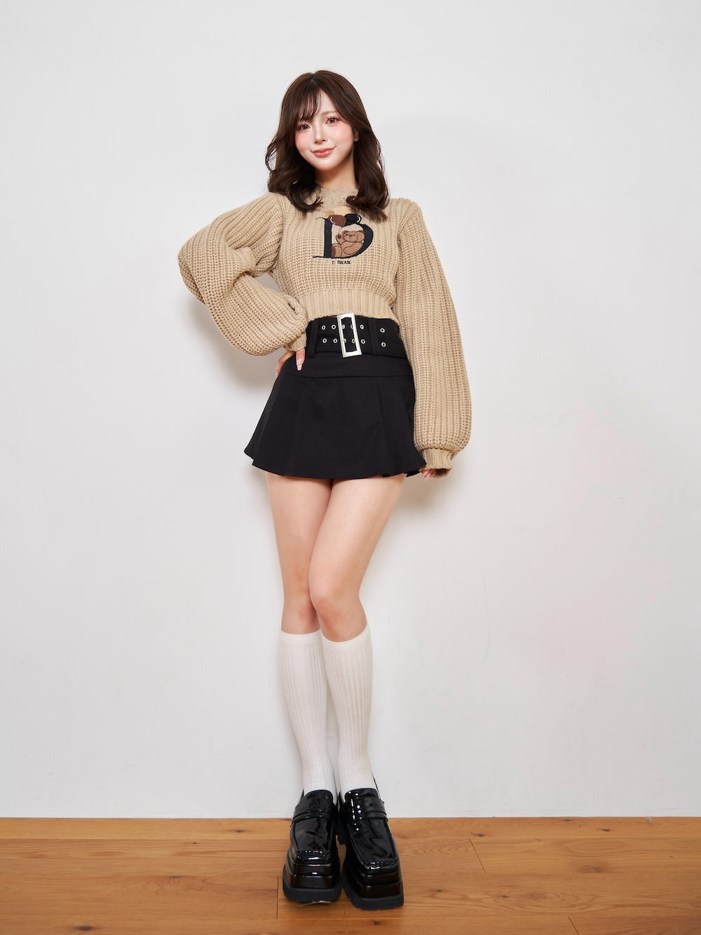 ハトメベルトプリーツミニスカート