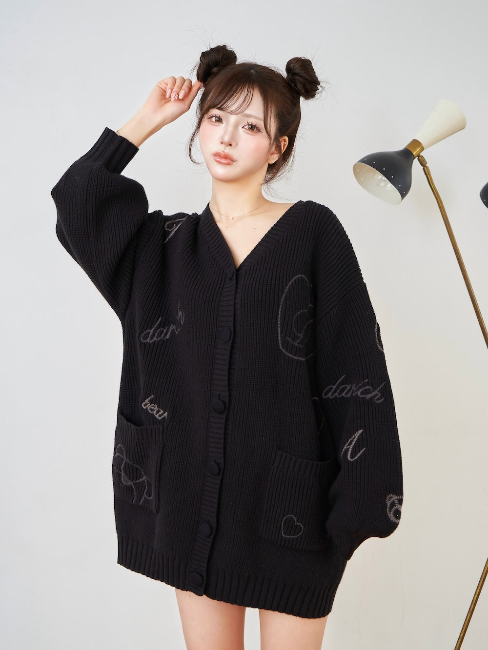 モデル：158cm（着用サイズ：FREE　着用カラー：BLK）