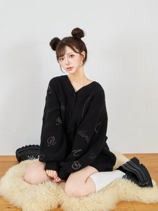モデル：158cm（着用サイズ：FREE　着用カラー：BLK）