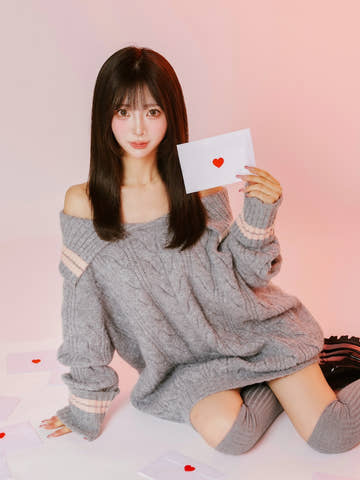 モデル：158cm（着用サイズ：FREE　着用カラー：GRY）
