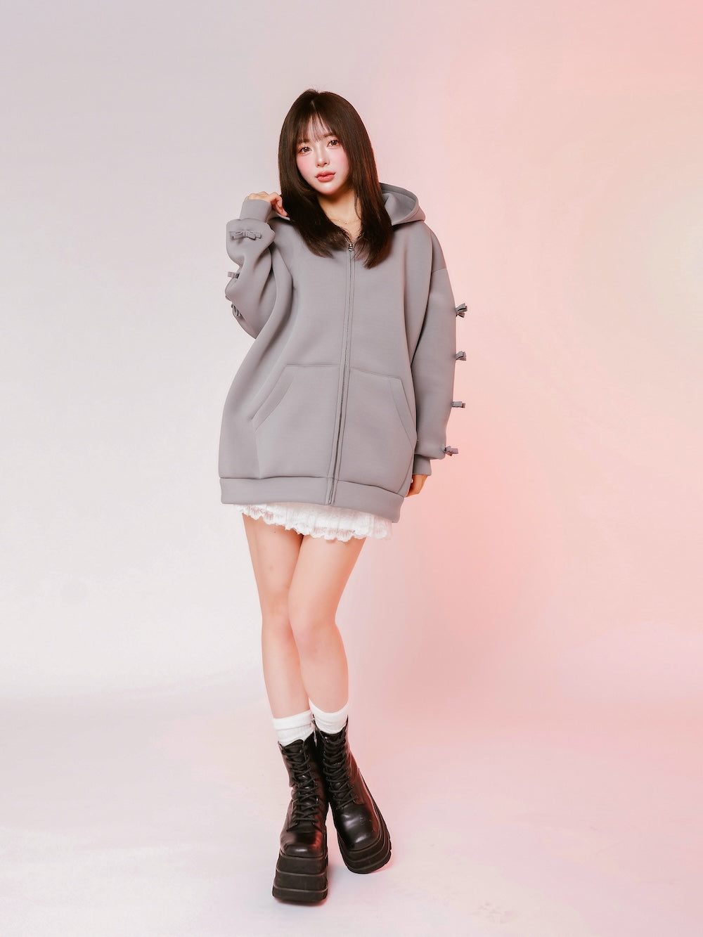モデル：158cm（着用サイズ：FREE　着用カラー：GRY）