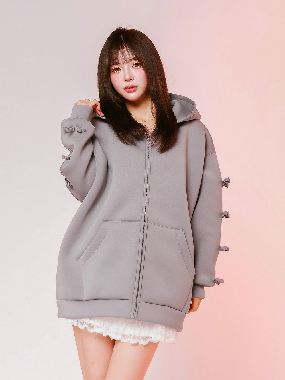 モデル：158cm（着用サイズ：FREE　着用カラー：GRY）