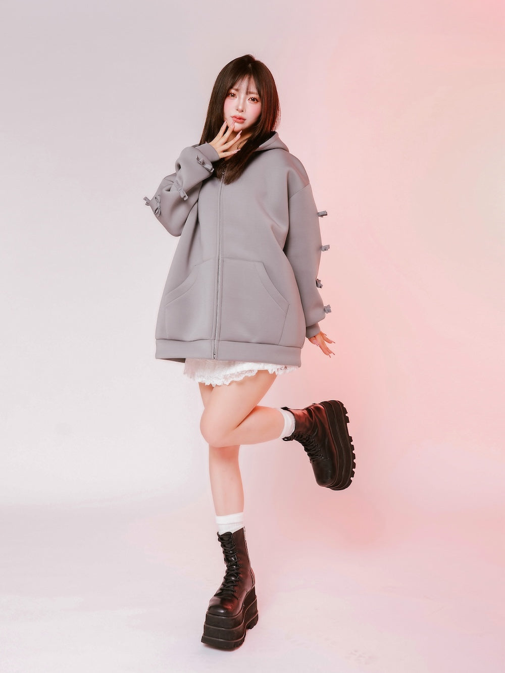 モデル：158cm（着用サイズ：FREE　着用カラー：GRY）