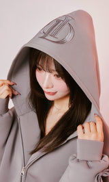 モデル：156cm（着用サイズ：FREE　着用カラー：GRY）