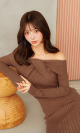 モデル：158cm（着用サイズ：FREE　着用カラー：BRN）