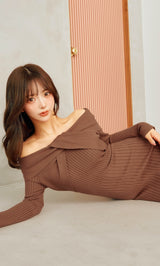 モデル：158cm（着用サイズ：FREE　着用カラー：BRN）