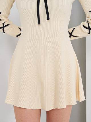 モデル：164cm（着用サイズ：FREE　着用カラー：WHT）