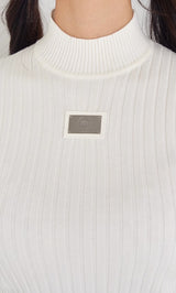 モデル：164cm（着用サイズ：FREE　着用カラー：WHT）