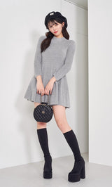 モデル：164cm（着用サイズ：FREE　着用カラー：GRY）