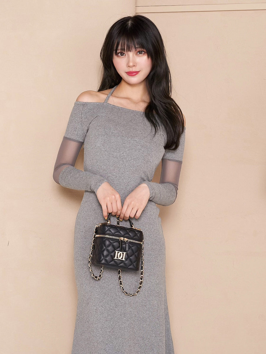 モデル：164cm（着用サイズ：FREE　着用カラー：GRY）