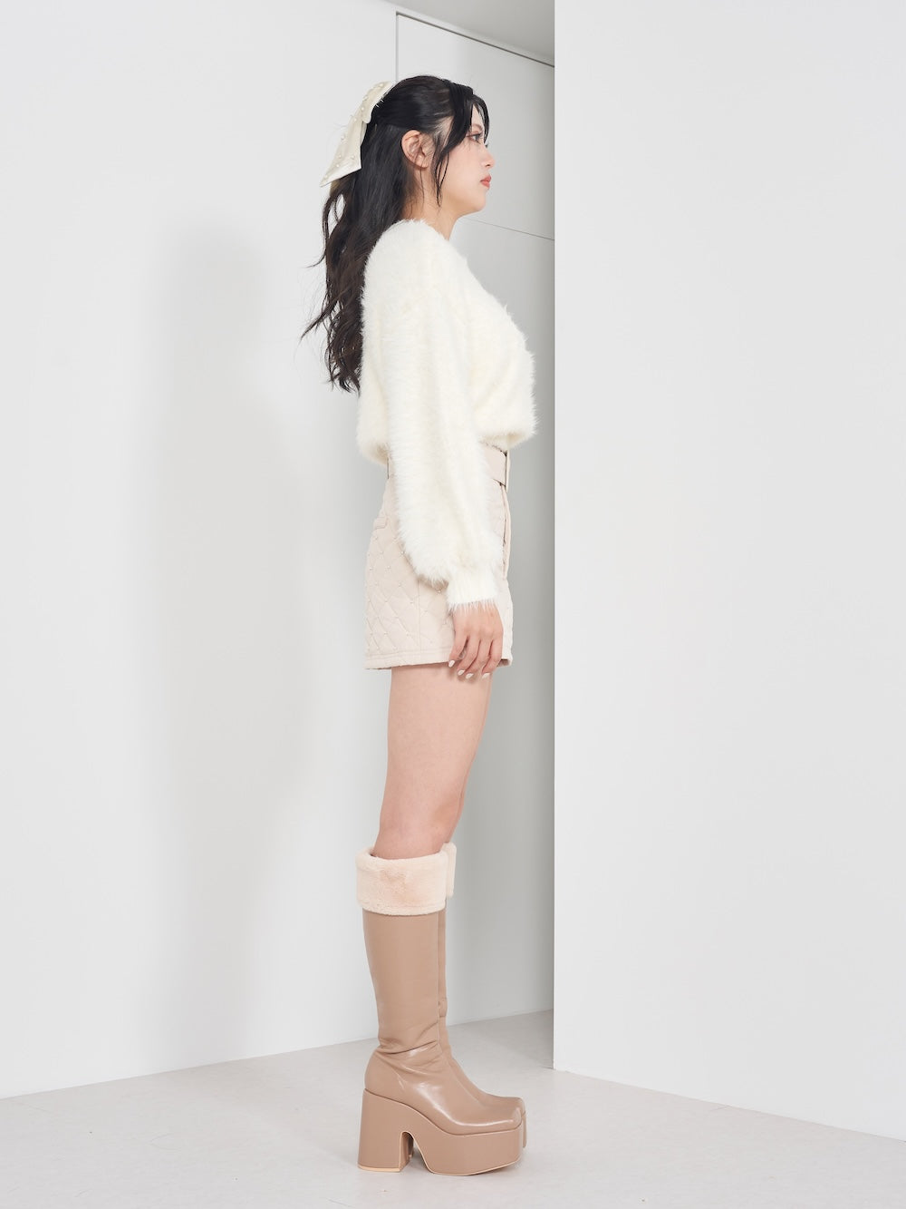 モデル：164cm（着用サイズ：FREE　着用カラー：IVO）