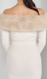 モデル：164cm（着用サイズ：FREE　着用カラー：IVO）