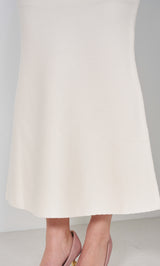 モデル：164cm（着用サイズ：FREE　着用カラー：IVO）