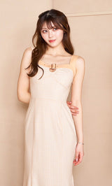 モデル：164cm（着用サイズ：FREE　着用カラー：YEL）