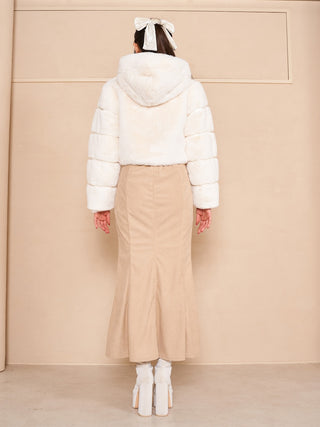 モデル：164cm（着用サイズ：FREE　着用カラー：WHT）