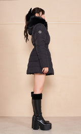 モデル：164cm（着用サイズ：S　着用カラー：BLK）