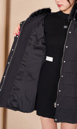 モデル：164cm（着用サイズ：S　着用カラー：BLK）