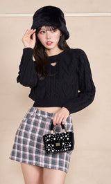 モデル：164cm（着用サイズ：FREE　着用カラー：BLK）
