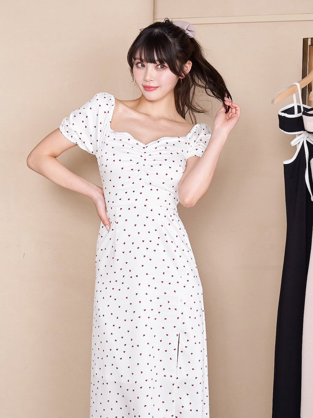 モデル：164cm（着用サイズ：FREE　着用カラー：IVO）