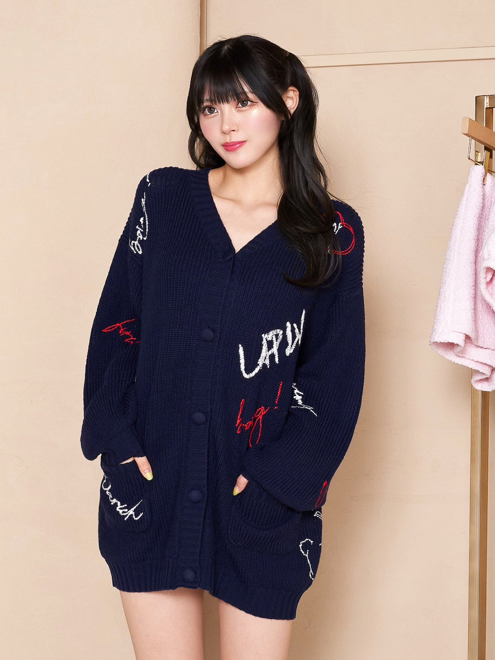 モデル：164cm（着用サイズ：FREE　着用カラー：NVY）