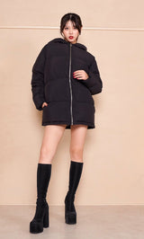 モデル：164cm（着用サイズ：FREE　着用カラー：BLK）