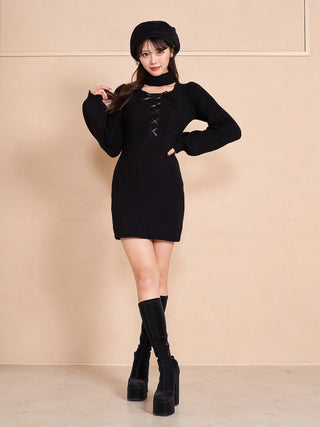 モデル：164cm（着用サイズ：FREE　着用カラー：BLK）