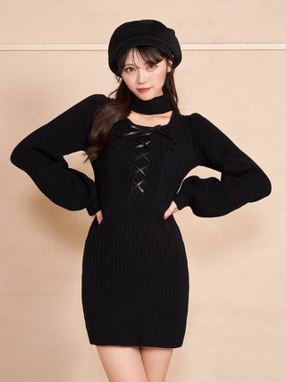 モデル：164cm（着用サイズ：FREE　着用カラー：BLK）