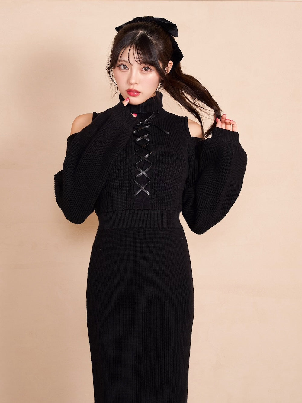 新品タグ付き ダーリッチ オープンショルダーケーブルニットロングワンピース 黒 ダーリッチ 新品 オープンショルダーケーブルニットロングワンピース