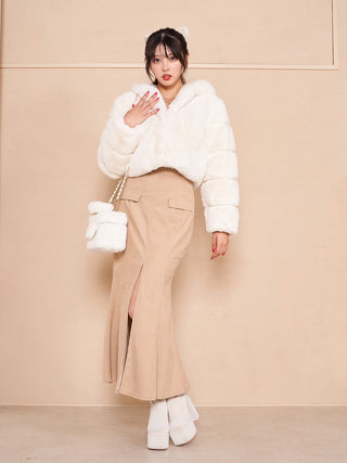 モデル：164cm（着用サイズ：FREE　着用カラー：WHT）
