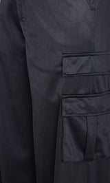 モデル：164cm（着用サイズ：FREE　着用カラー：BLK）