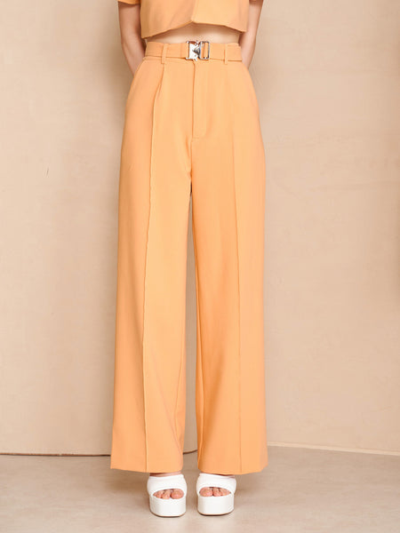 Semi-loose slacks