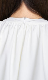 モデル：164cm（着用サイズ：FREE　着用カラー：WHT）