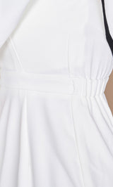 モデル：164cm（着用サイズ：FREE　着用カラー：WHT）