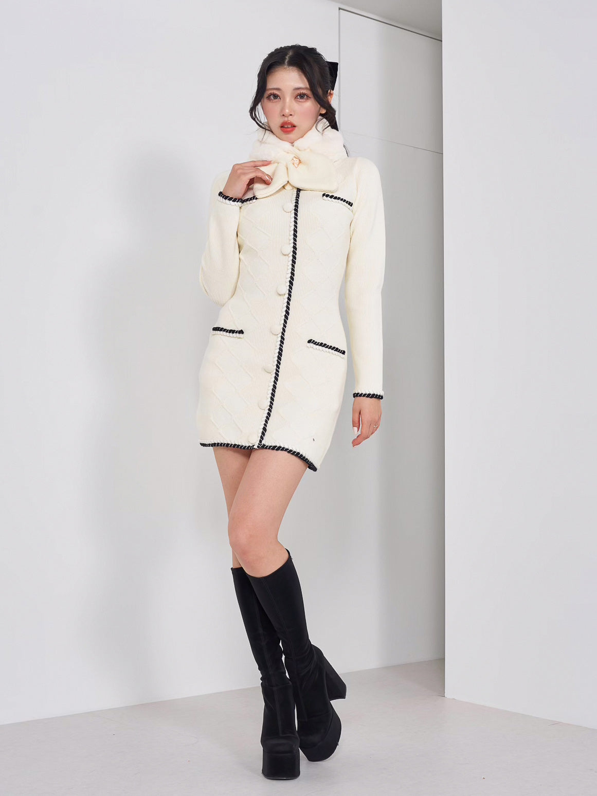 モデル：164cm（着用サイズ：FREE　着用カラー：IVO）
