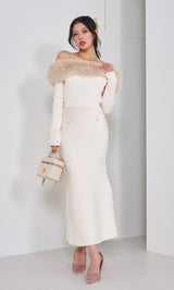 モデル：164cm（着用サイズ：FREE　着用カラー：IVO）