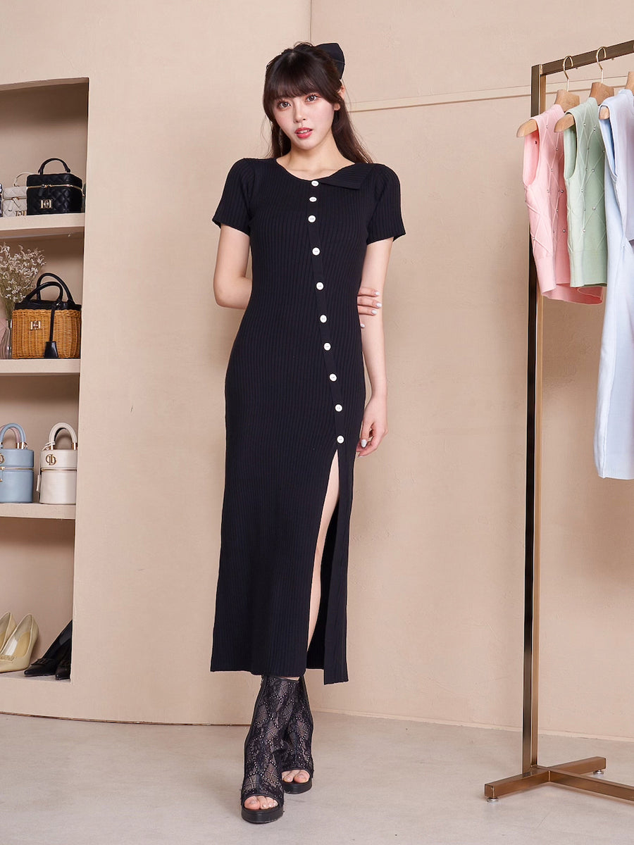 モデル：164cm（着用サイズ：FREE　着用カラー：BLK）