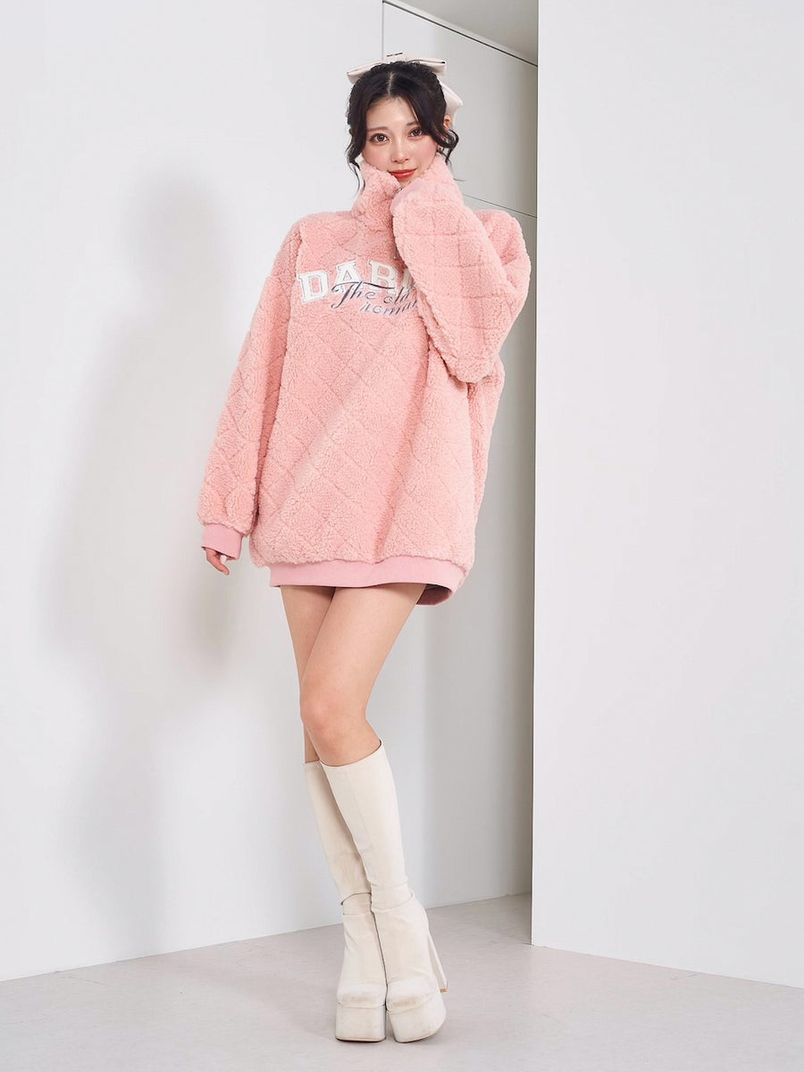 モデル：164cm（着用サイズ：FREE　着用カラー：PNK）